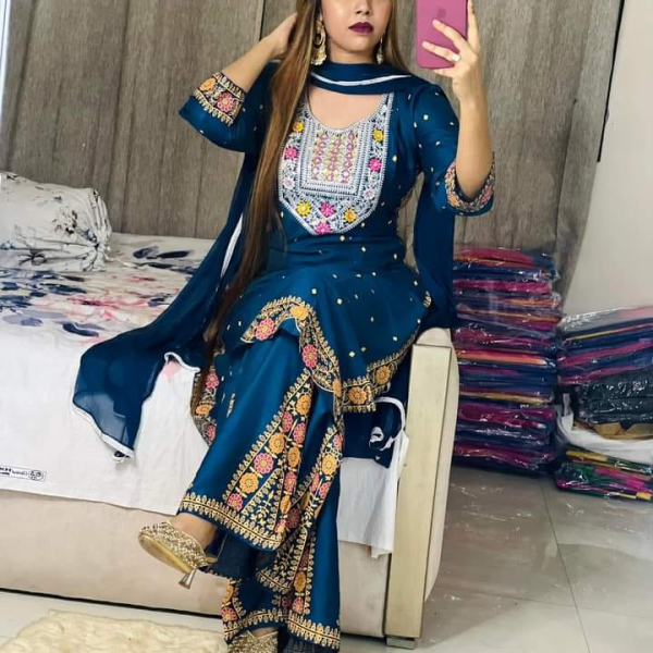 লাক্সারি সিকুয়েন্স গারারা থ্রি পিস