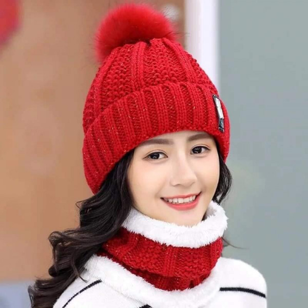 Women's Winter Hat With Scarf