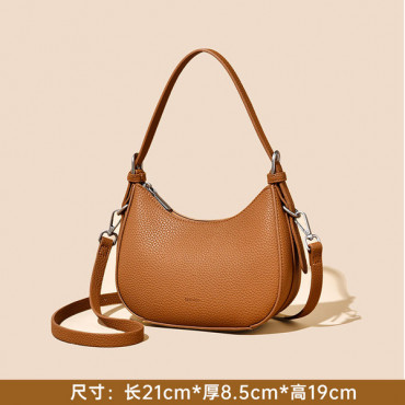  Luxury shoulder bag...