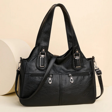 Leather bag (Black)...