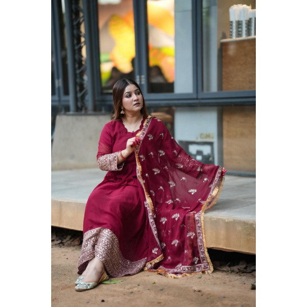  প্রিমিয়াম লাক্সারি গাউন