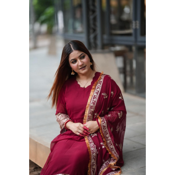  প্রিমিয়াম লাক্সারি গাউন