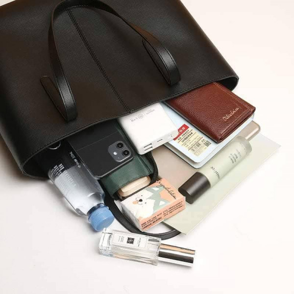 Luxury Handbags ( Brown)