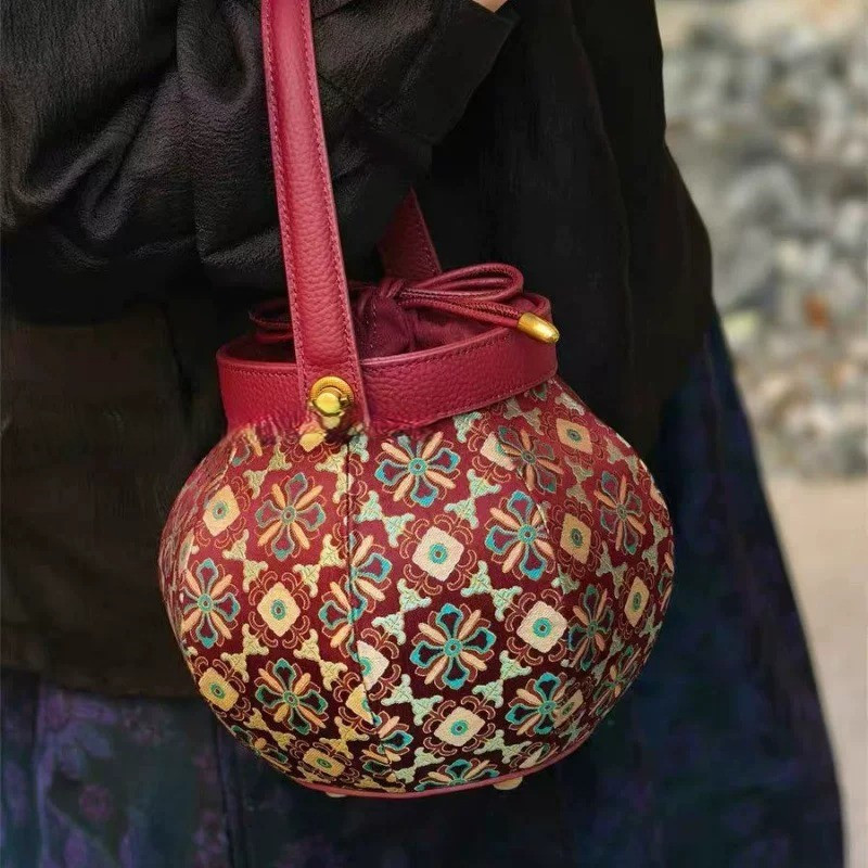 New Chinese Style Intangible Cultural Heritage Song Brocade Lantern Bag 2026 