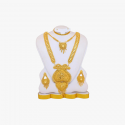 Sita har neckless