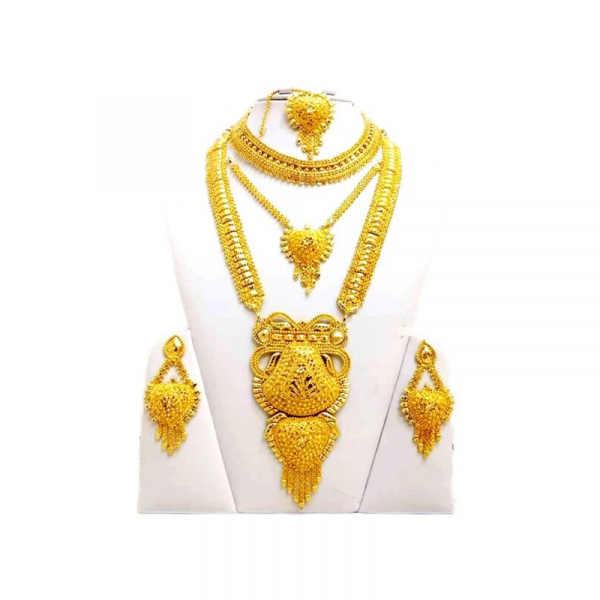 Sita har neckless