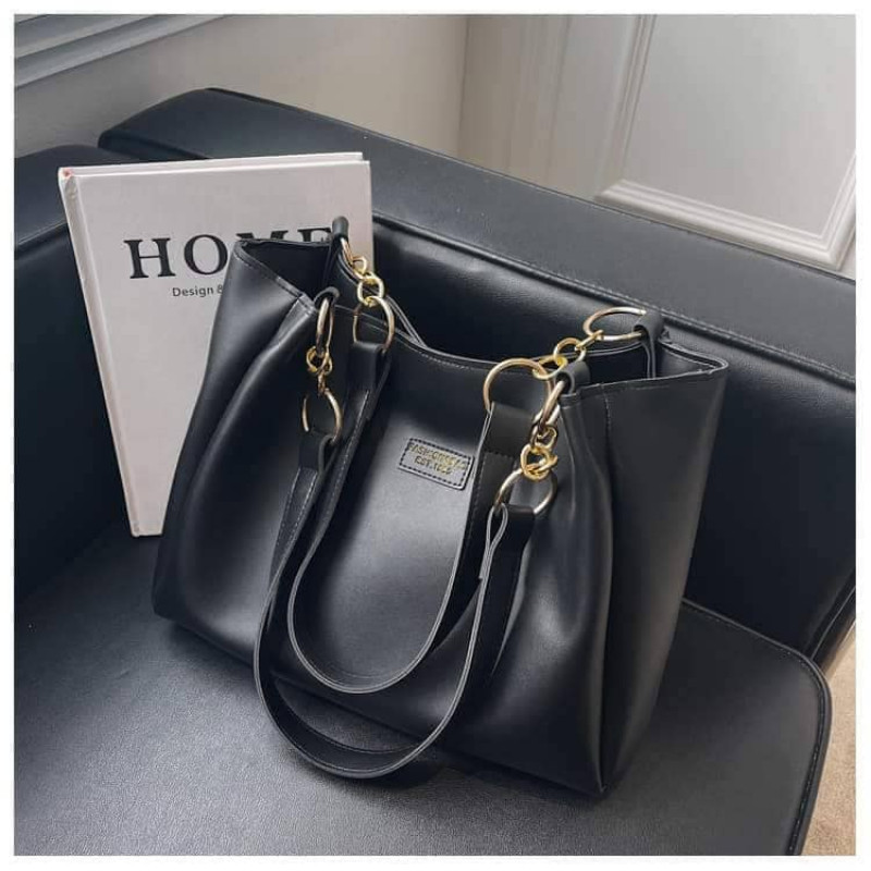 Premium Quality Women PU Leather Handbag (black)
