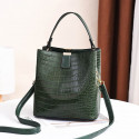 Crocodile Hands Bag(green)