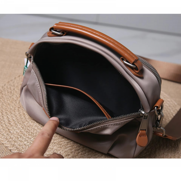 Fashion Cowhide Shoulder Bag (Black)