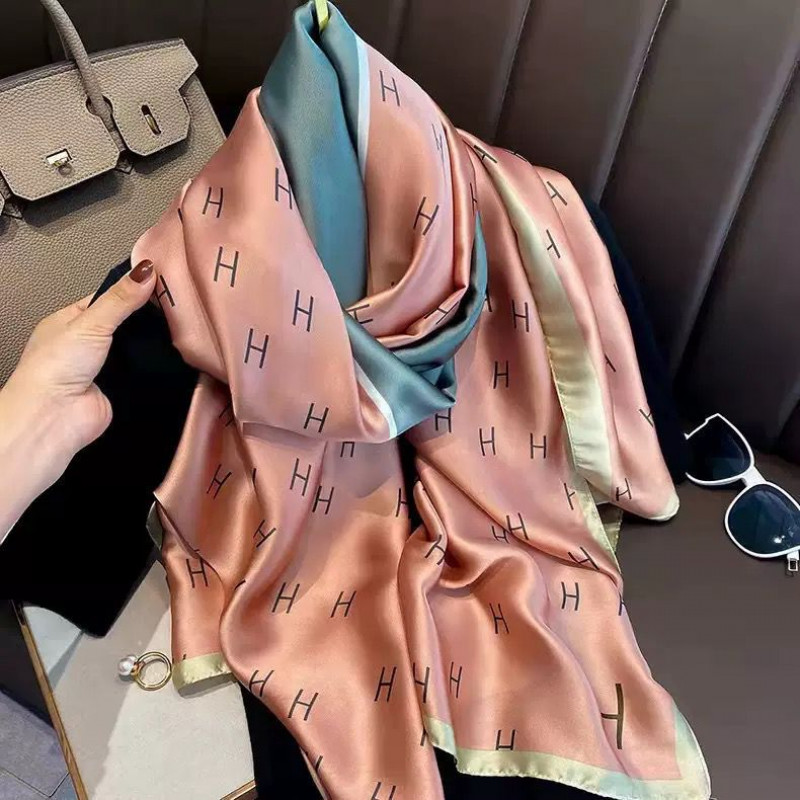 Primium  Quality Scarf 13