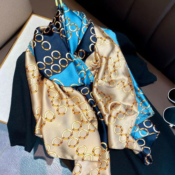 Primium  Quality Scarf 3