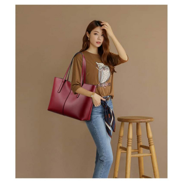 Luxury cow leather Tote bag.(Meroon colour)