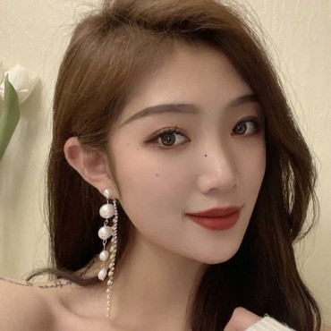 Pearl drop Earrings