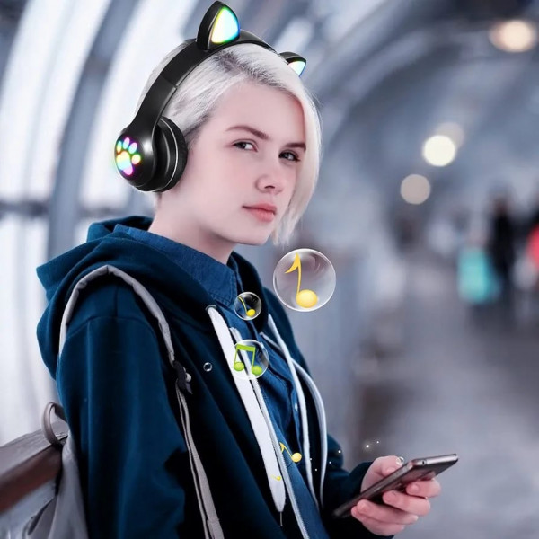 Cats ears headphone