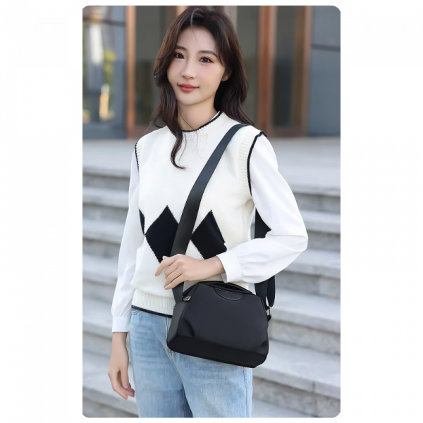 New Portable Nylon Cloth with Cowhide Shoulder Bag (Black)