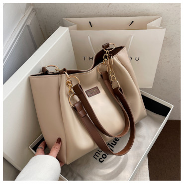 fashion shoulder bag...